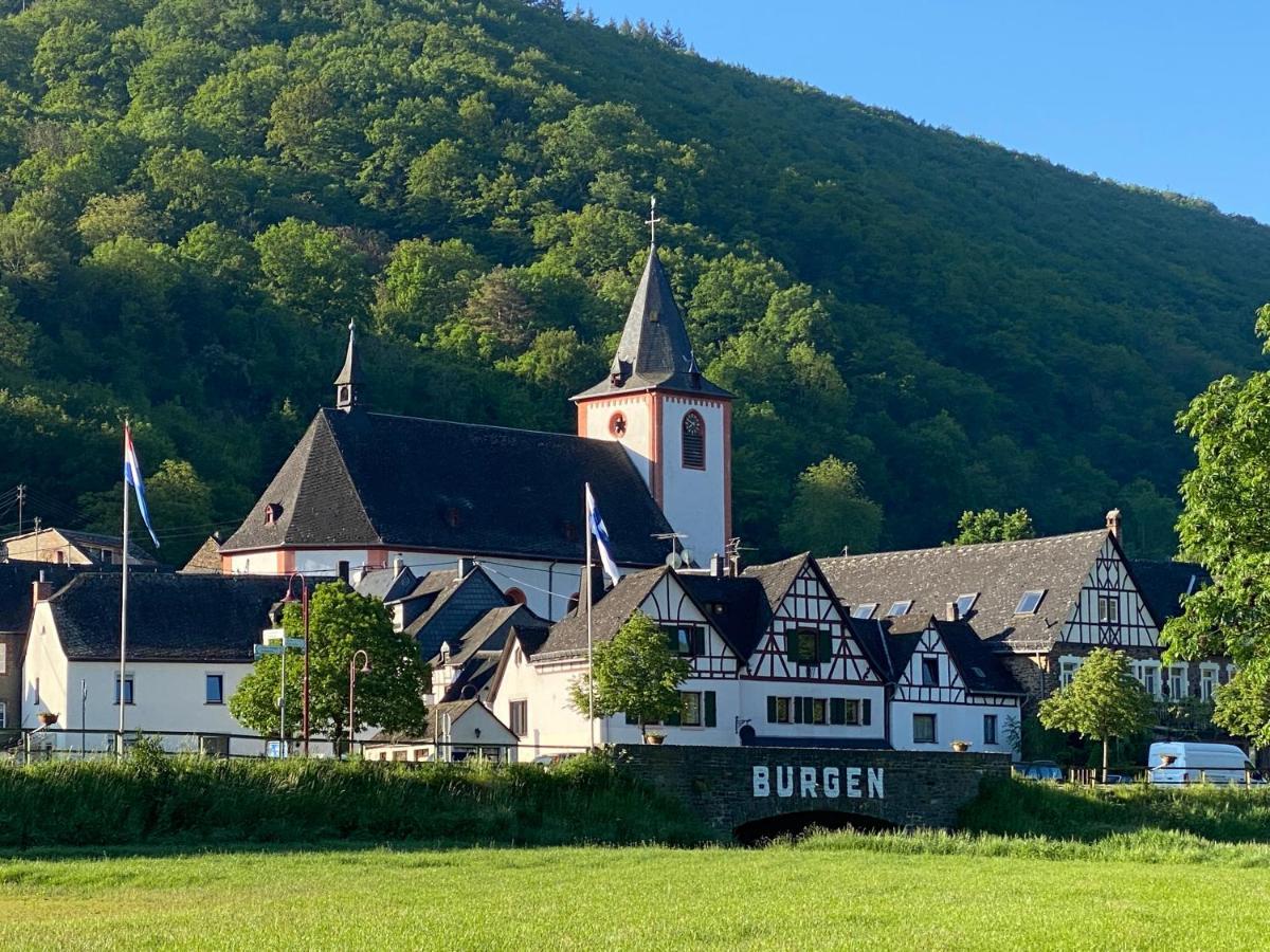 Ferienhaus Am Baybach In Burgen An Der Mosel Exterior photo